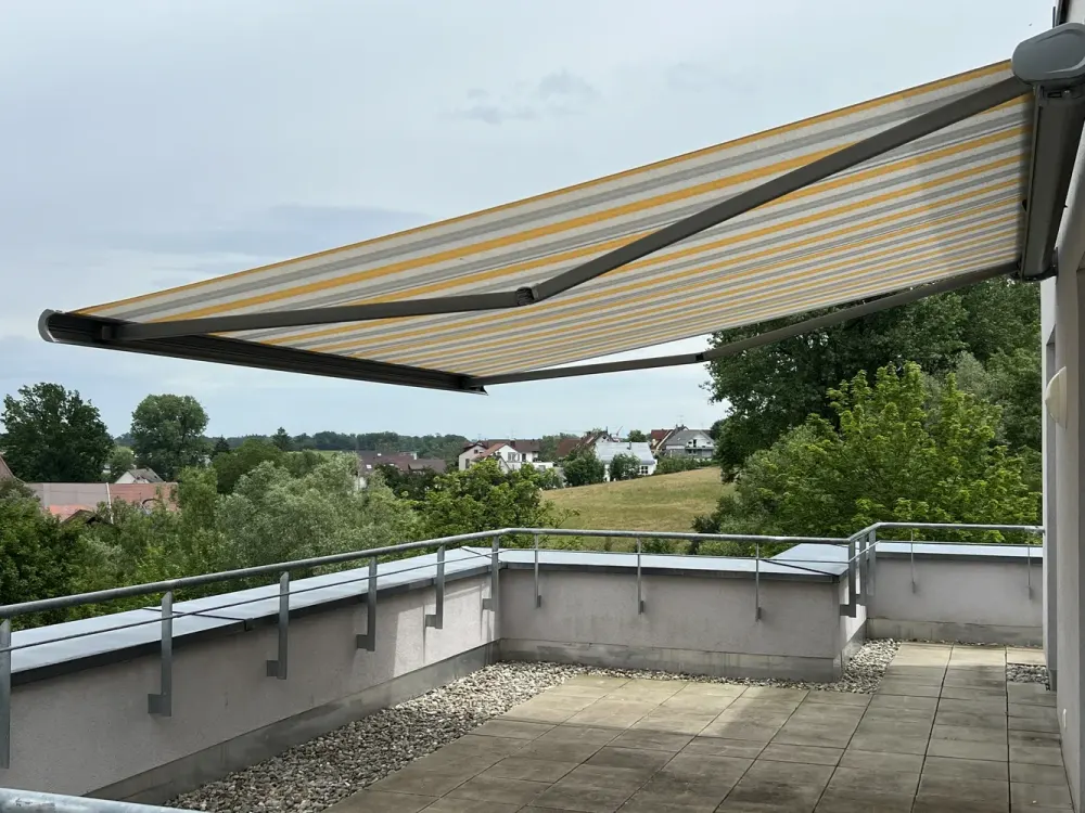 Barrierefreie Wohnung mit großer Terrasse und Einbauküche