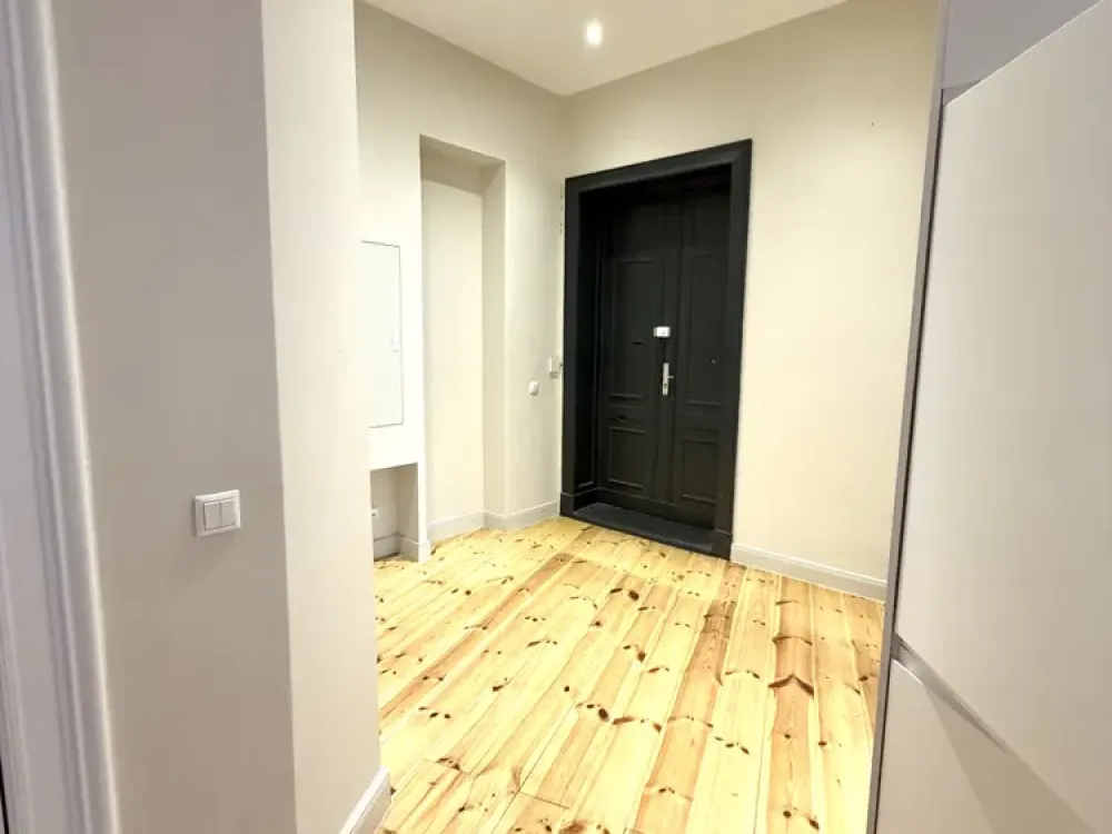 Wunderschöne Altbauwohnung mit Balkon in bester Lage