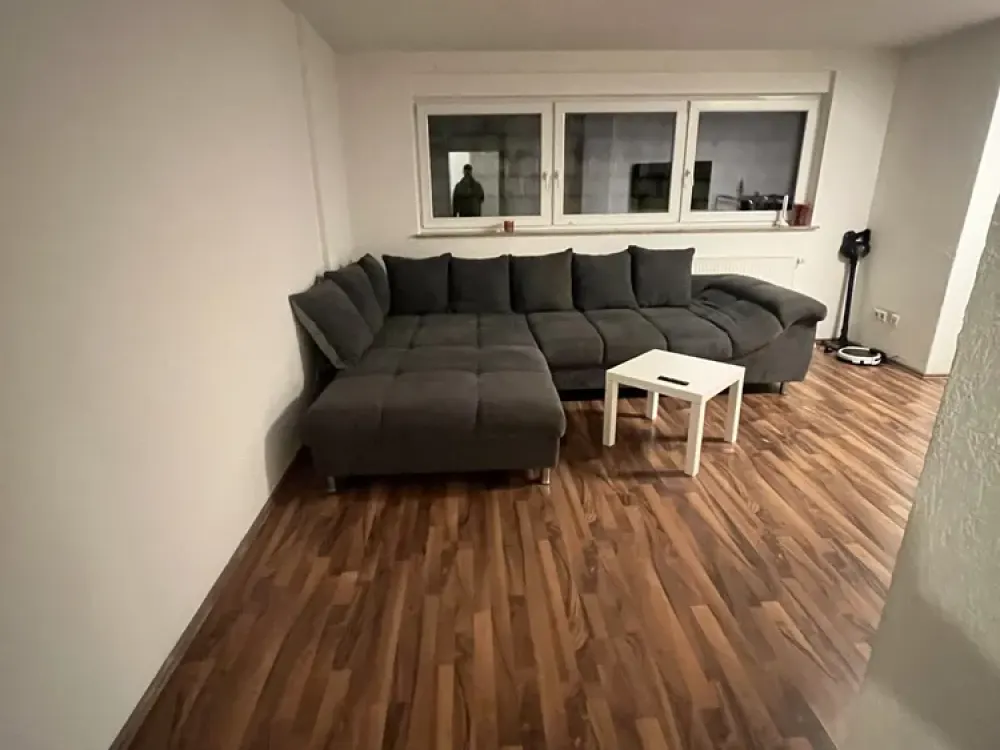 Modernisierte Wohnung mit zwei Zimmern und EBK in Rutesheim