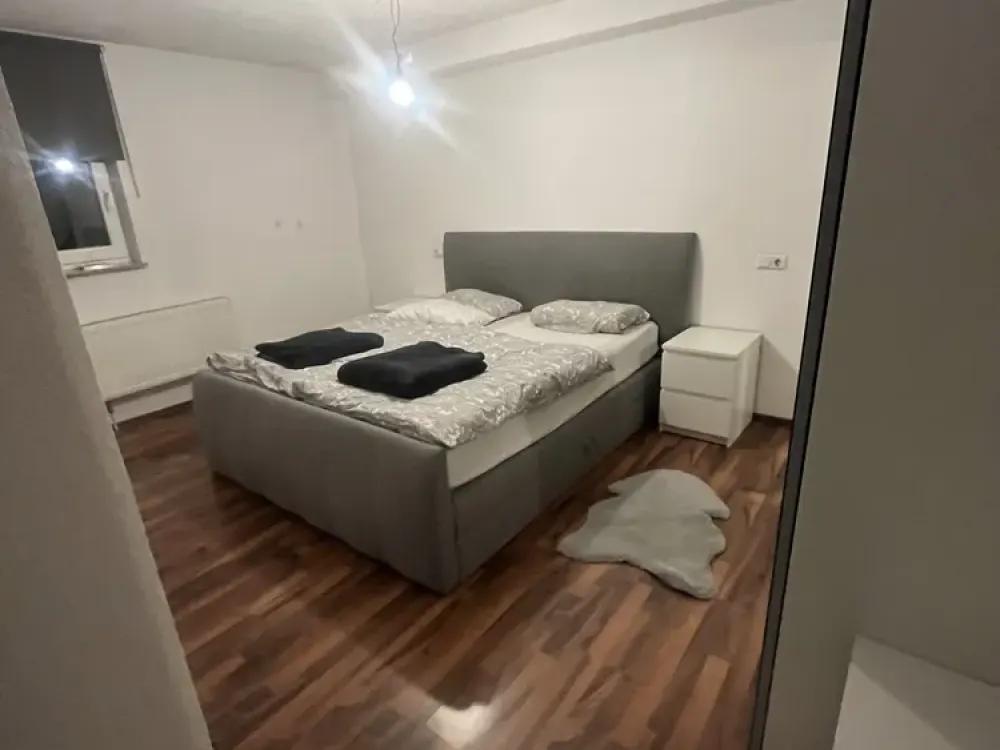 Modernisierte Wohnung mit zwei Zimmern und EBK in Rutesheim