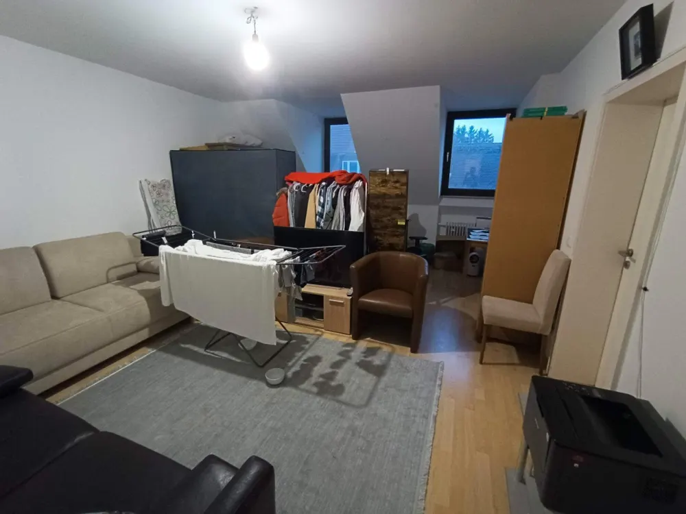**2 Furnished Room in a 3-Room Apartment