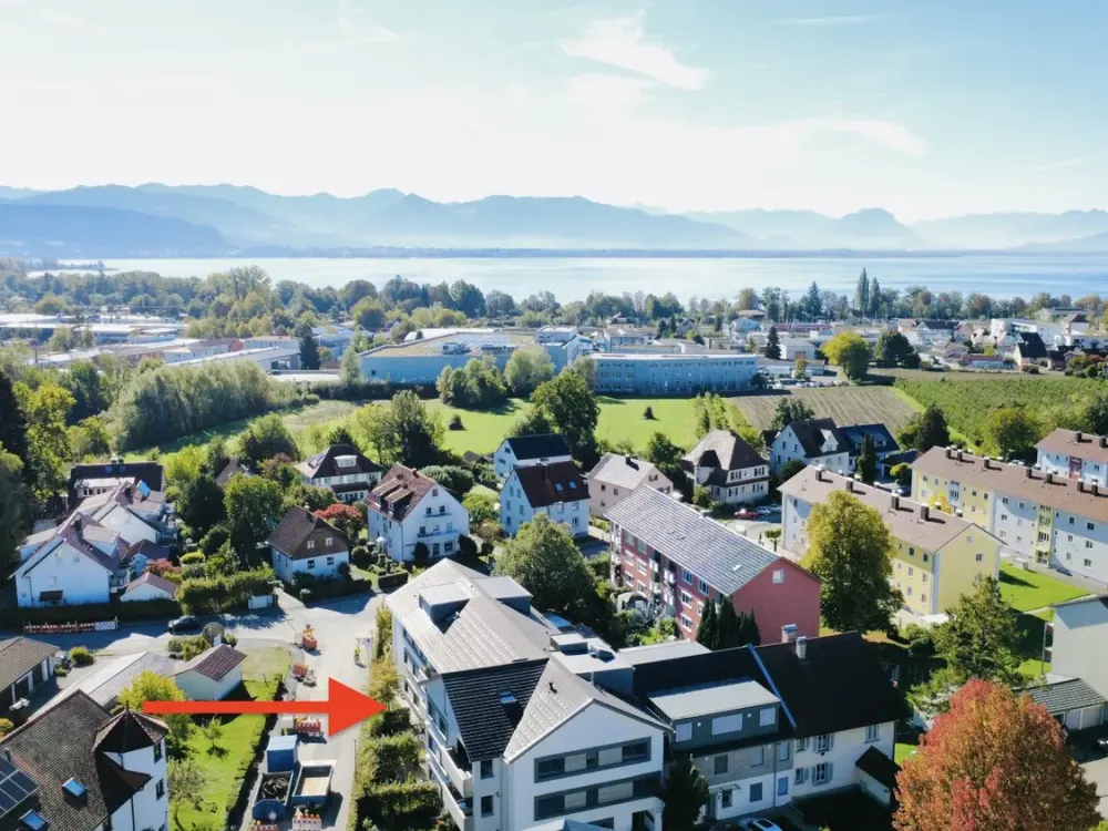 Neuwertige 2-Zimmer-Erdgeschosswohnung mit Terrasse, Garten und Tiefgaragenstellplatz