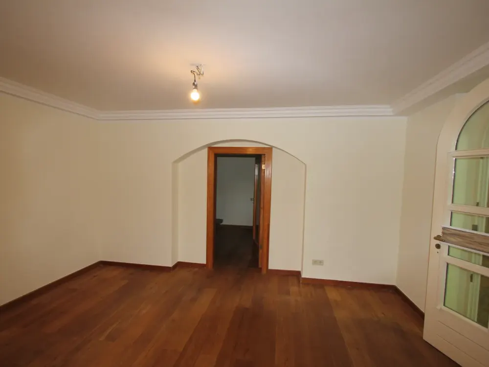 Wohnen in einer herrschaftlichen Villa, Erstbezug nach Sanierung in Berlin-Nikolassee!