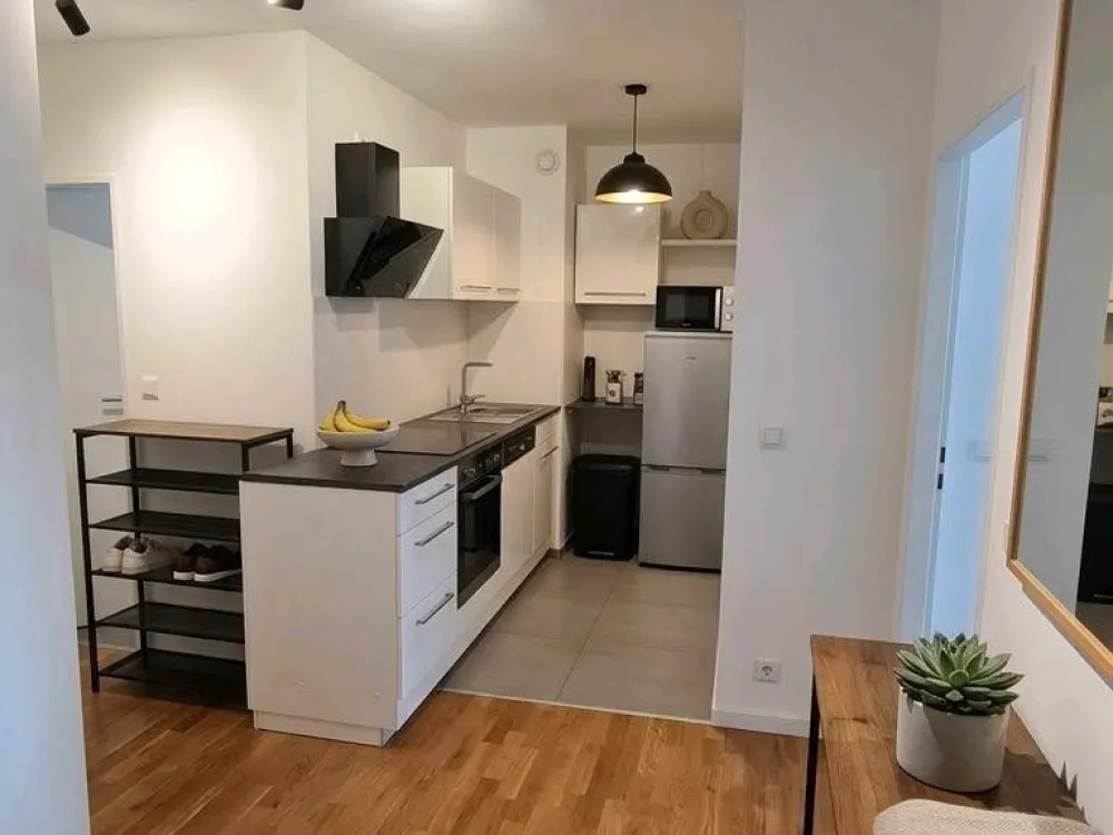 Möbilierte 2 Zimmerwohnung in Düsseldorf Oberrath