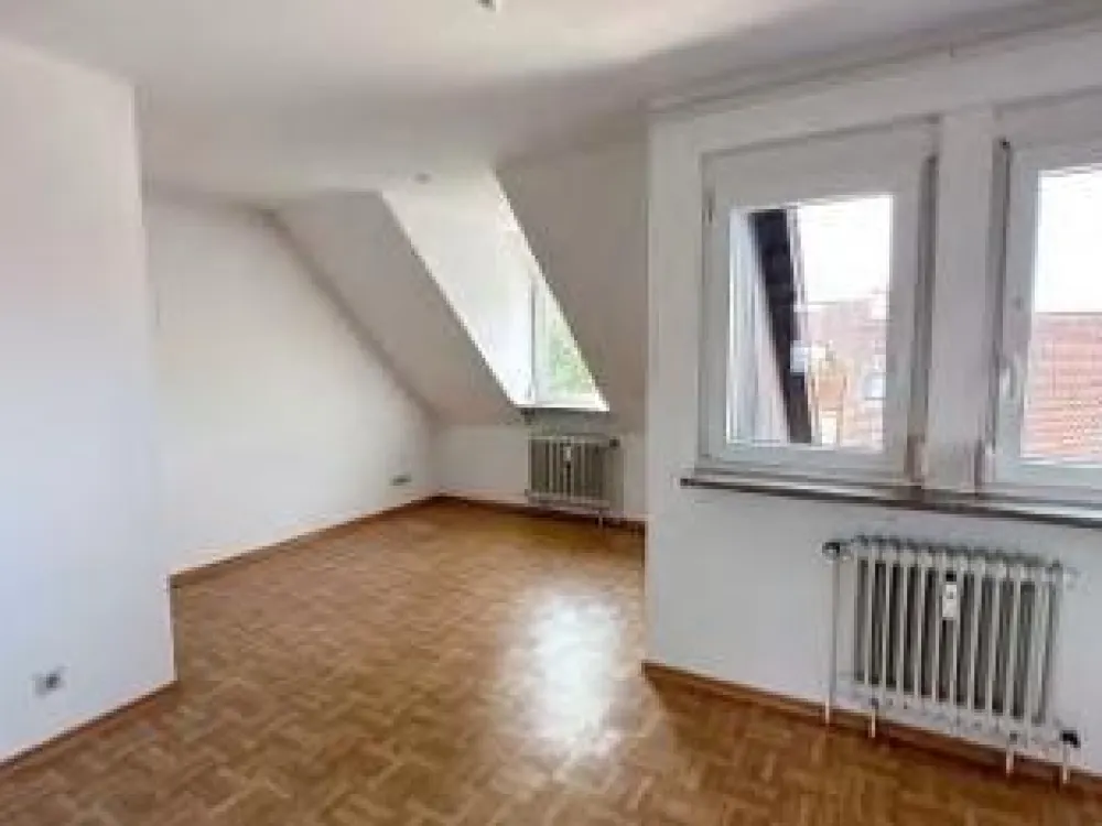 Helle 2 Zimmer Wohnung direkt in der Stadt
