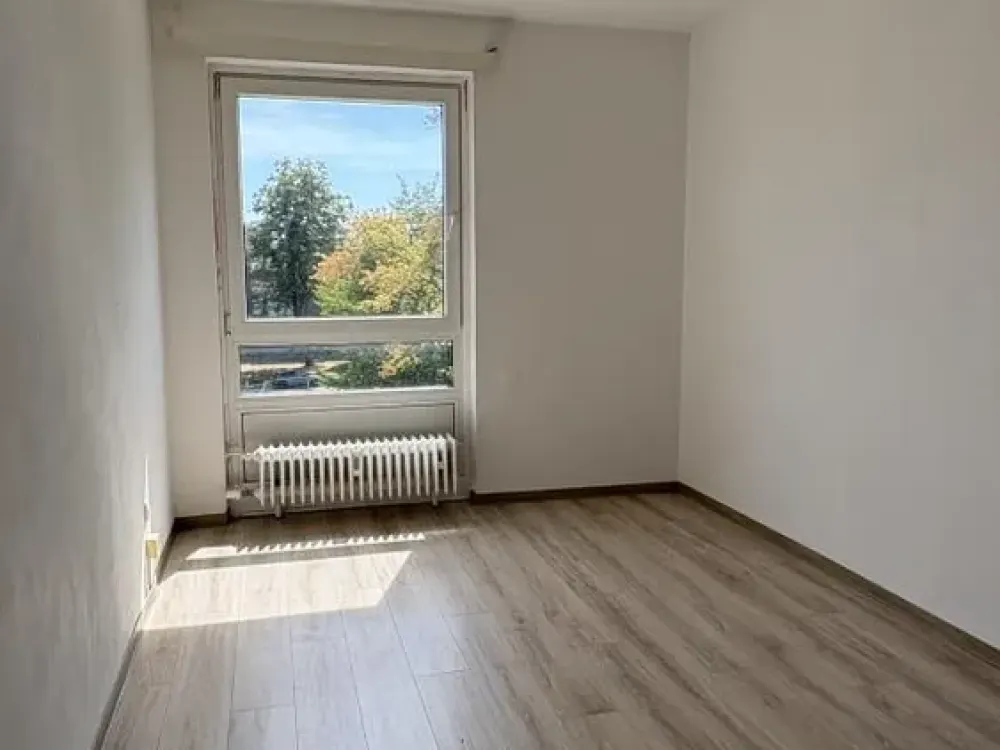 3-Zimmer mit Boden Wohnung in Dortmund Scharnhorst