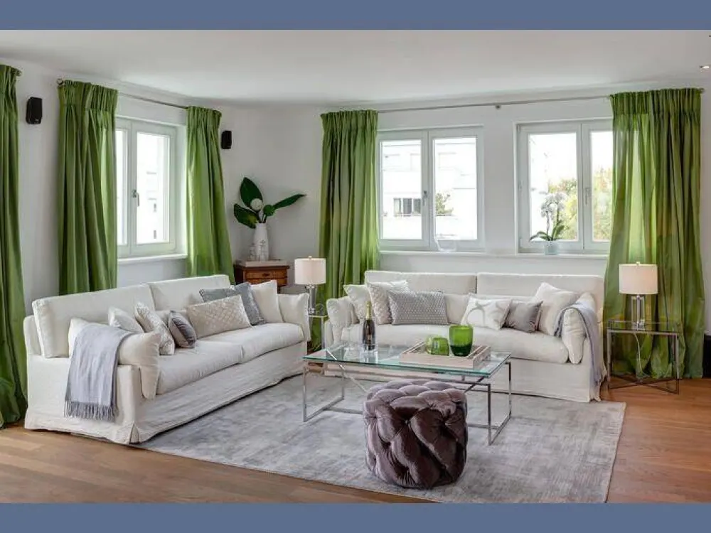 Möbliert: Premiumwohnung mit Dachterrasse