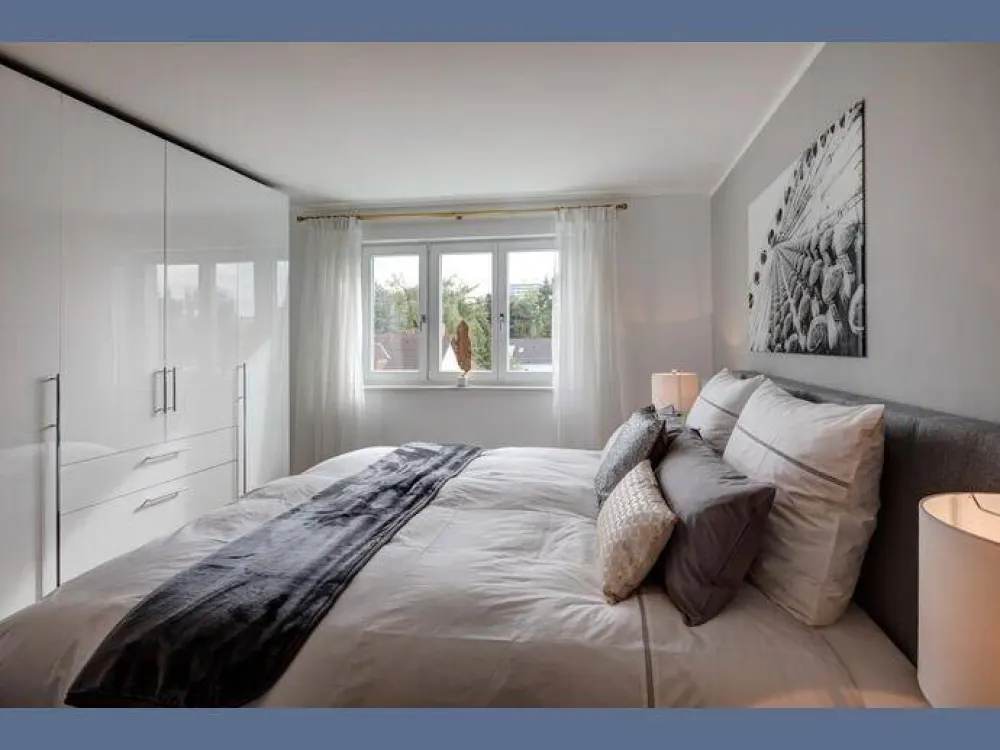 Möbliert: Premiumwohnung mit Dachterrasse