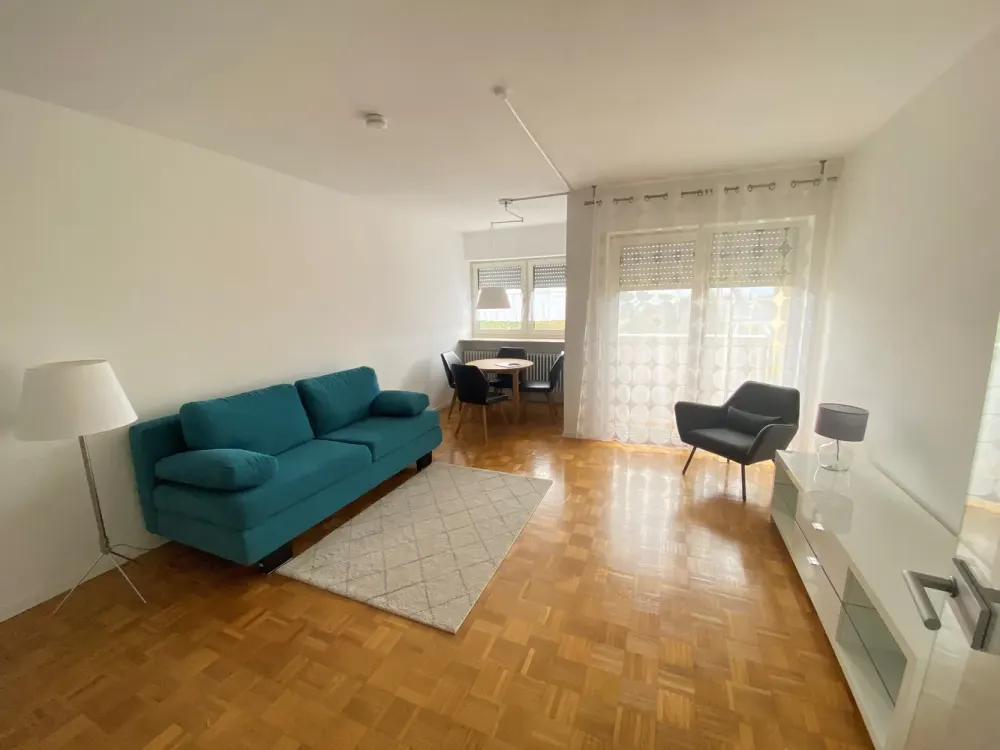 **Vollmöbliertes 1 ZKB Appartement inkl. EBK & Balkon