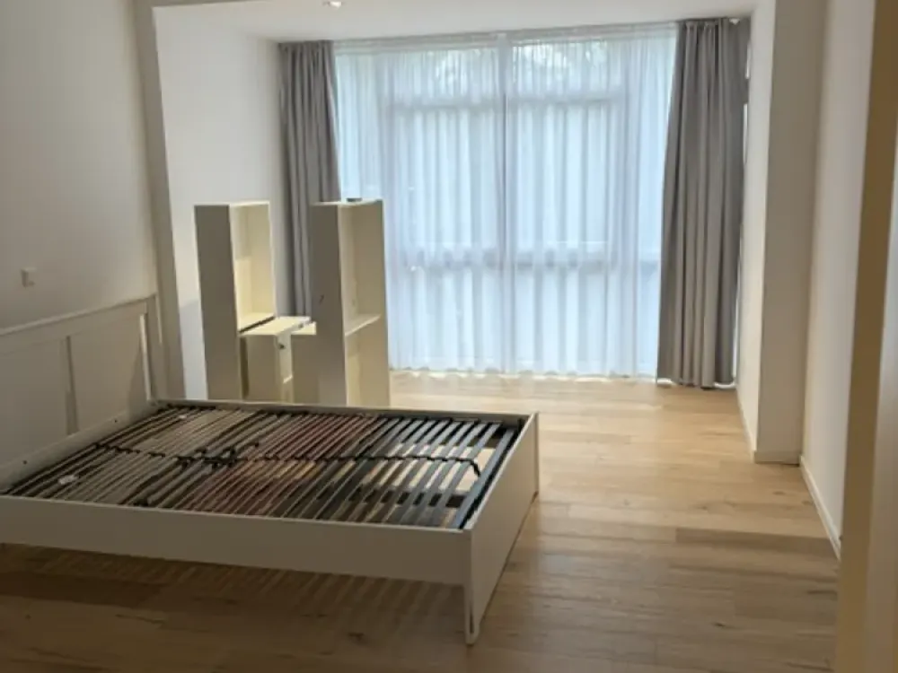 Exklusive und seniorengerechte 2 ½ -Zimmer-Whg mit Balkon und hochwertiger Einbauküche in SG Wald