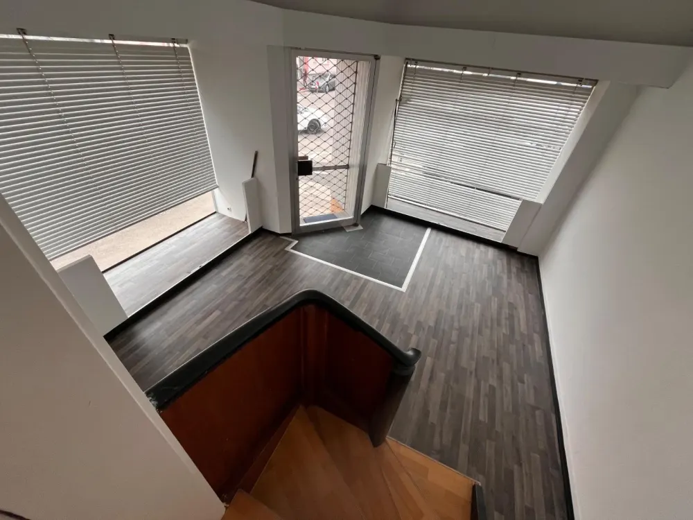 3-Zimmer-Geschäftswohnung mit flexibler Nutzung als Wohnung/Büro