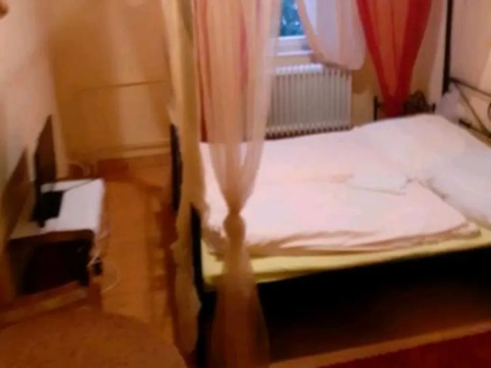 ☆☆ SCHÖNES möbl. ZIMMER MIT BAD/WC IM ZIMMER ☆☆
