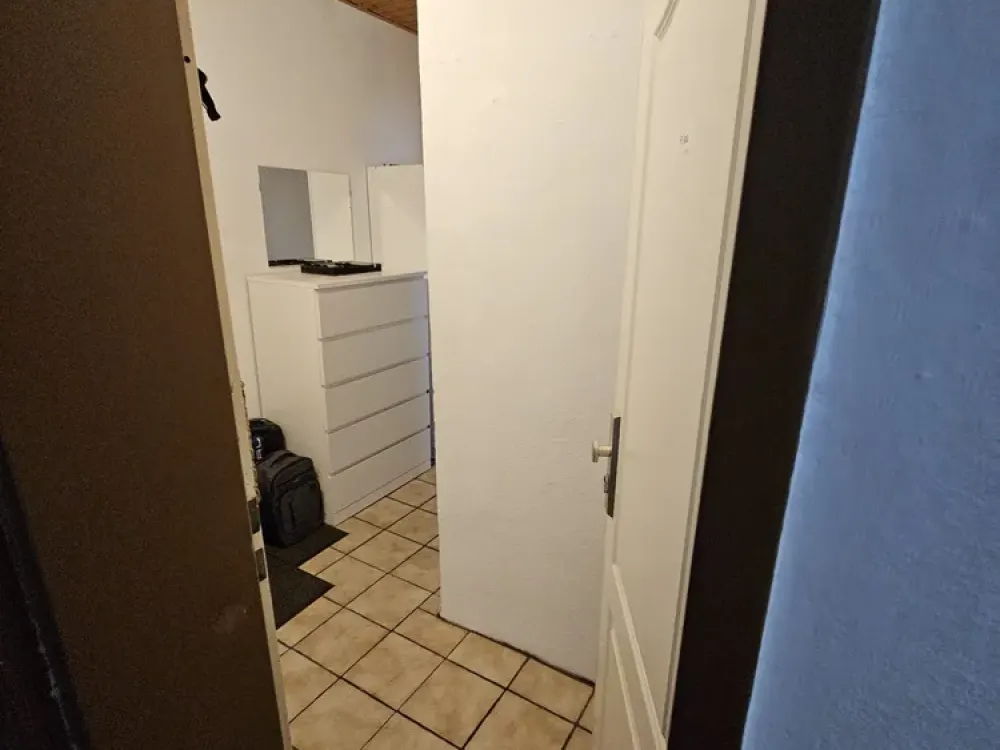 Großzügige und helle 1 Zimmer Wohnung mit Kinzigblick