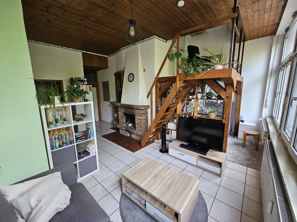 Großzügige und helle 1 Zimmer Wohnung mit Kinzigblick