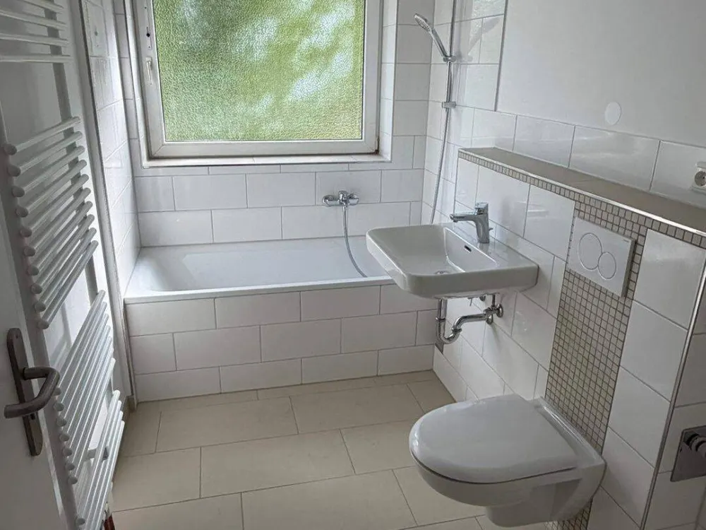 Horn: 4 Zimmer - Erstbezug nach Sanierung - Balkon - Vollbad