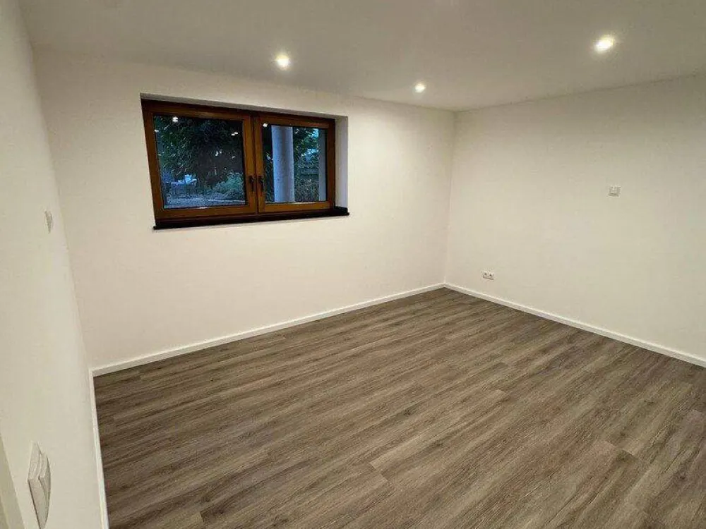 Dream Living Directly on the Rhine - High-Quality Core Renovation in Köln-Rodenkirchen