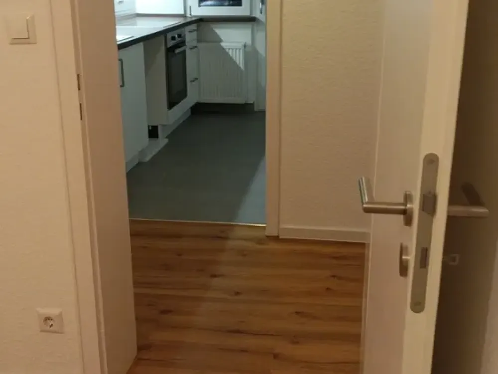 Tasteful 3-Room Apartment with 2 Balconies and Built-in Kitchen in Karlsruhe