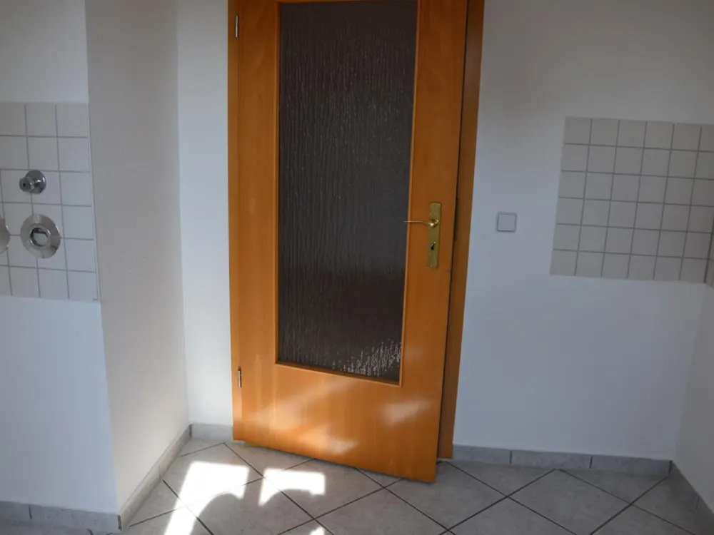 Helle Zweiraumwohnung mit Stellplatz
