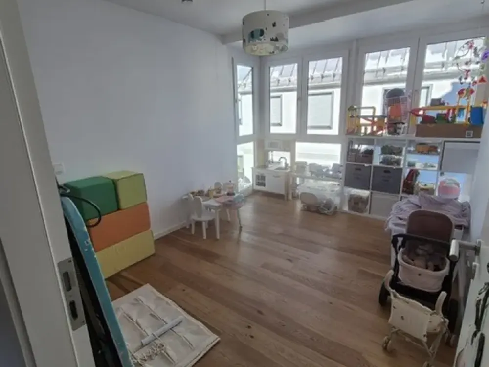 Traumhafte 4 Zimmer Wohnung mit 2 Balkonen