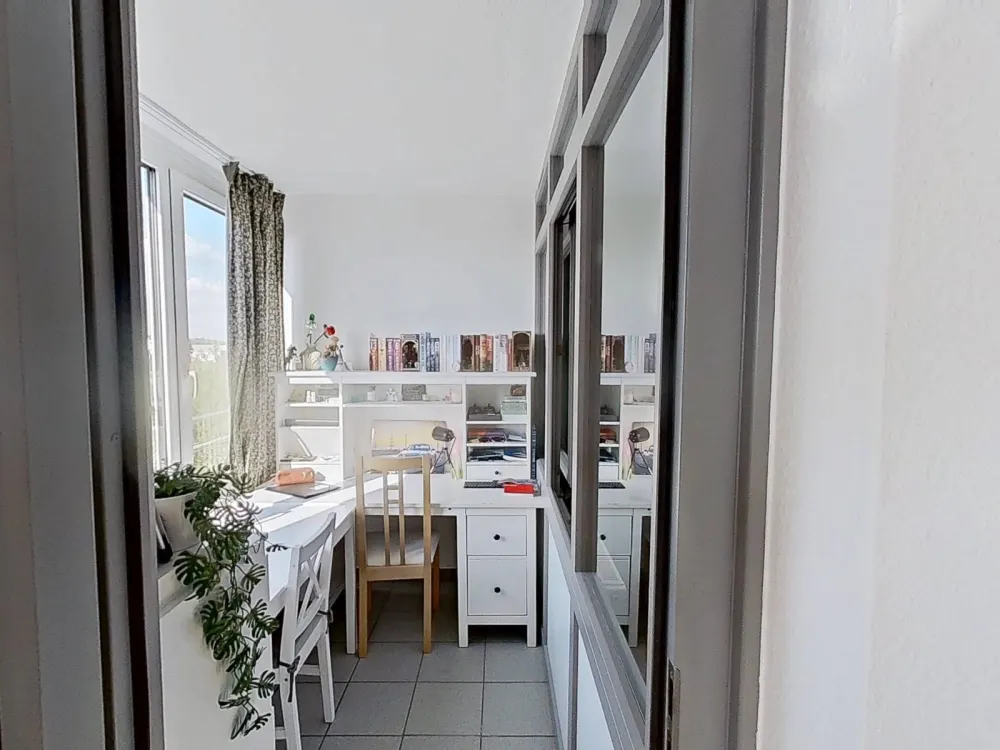 Gemütliche 1,5-Zimmer-Wohnung mit tollem Wintergarten in Hannover-Bemerode