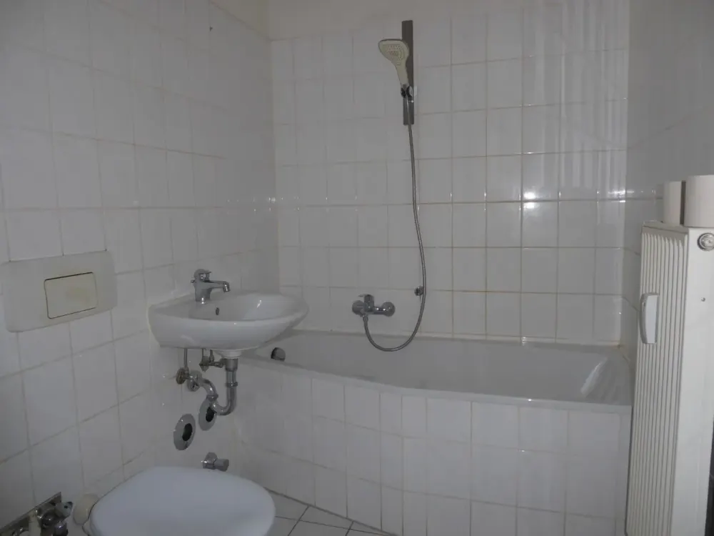 Saniertes Single-Apartment mit Südbalkon sucht Nachmieter