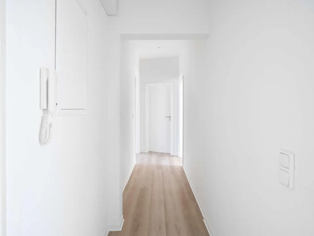 Modernized 3-Room Apartment in the Center - Mollistraße