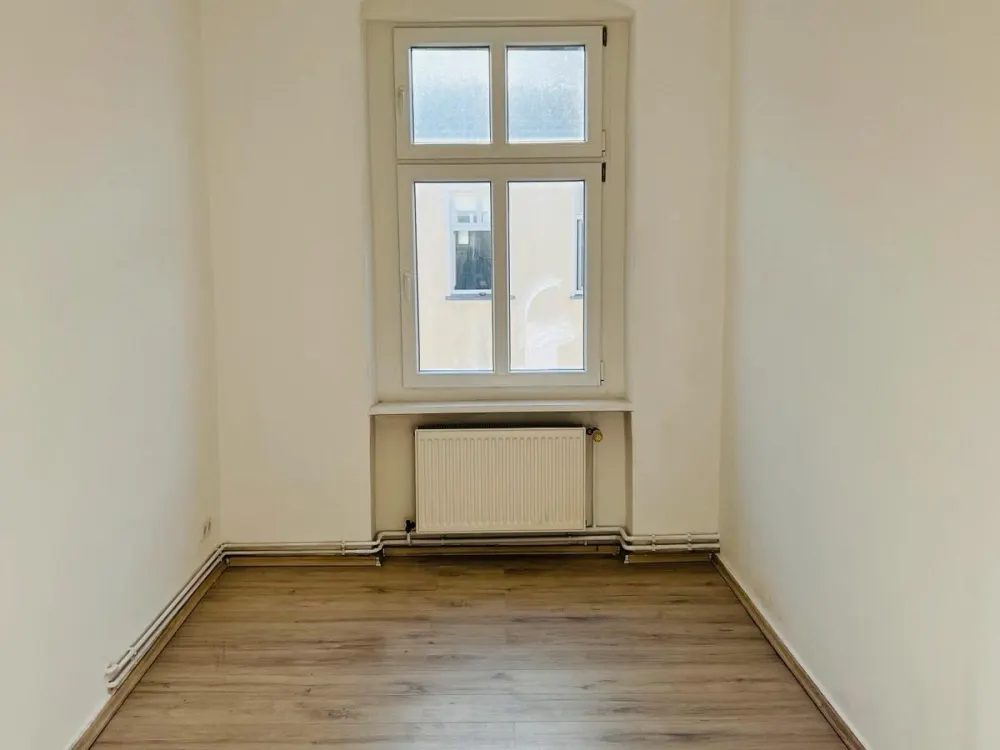 Zwei WG-Zimmer in schöner 2-Zimmer-Wohnung zu vermieten