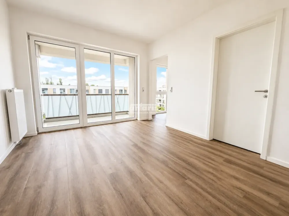 antaris Immobilien GmbH **Stilvoll wohnen mit Balkon und zwei Bädern, jetzt entdecken!**