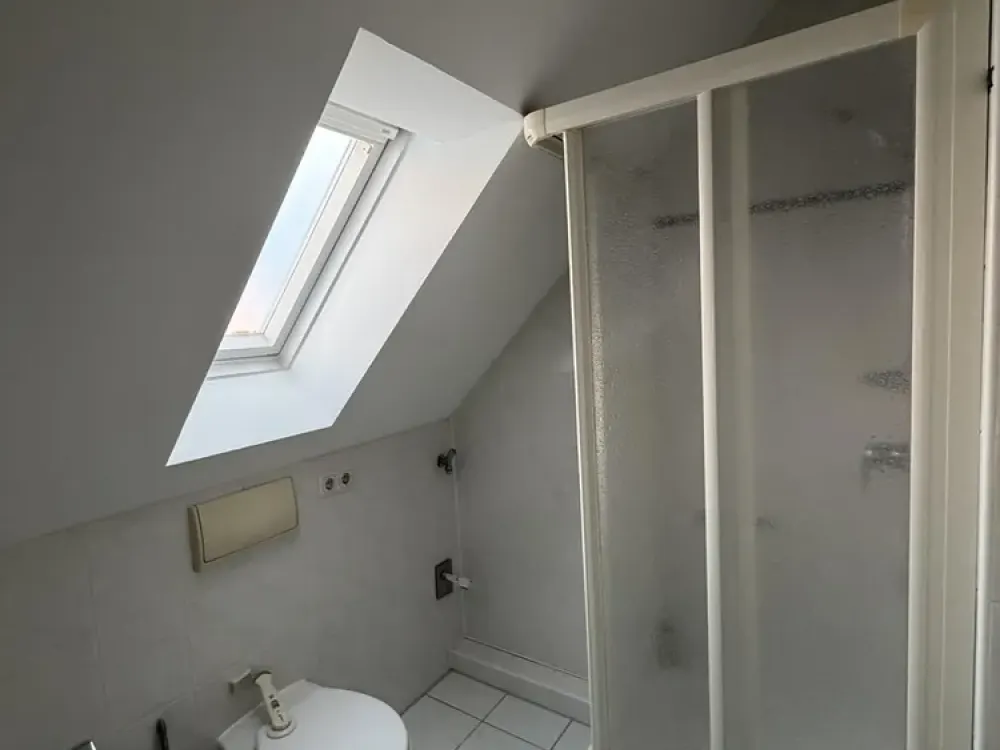 Bright 4-Room Apartment for Rent in Nymphenburg, Munich