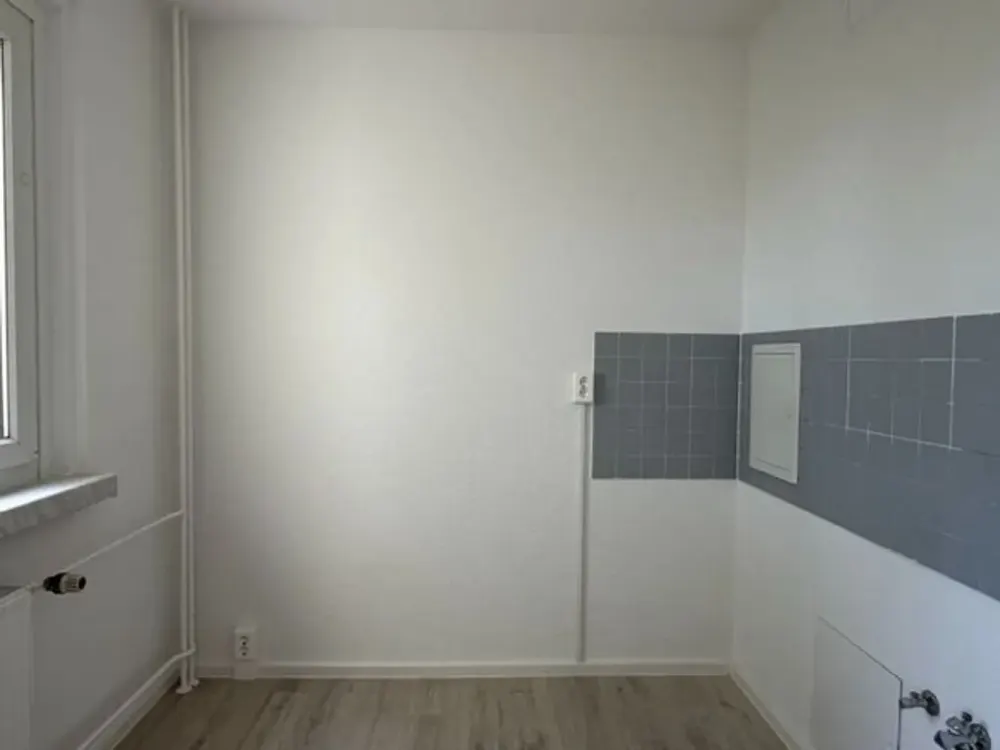 Frisch saniertes Single-Apartment mit Balkon und Wannenbad - nur für EINE Person!