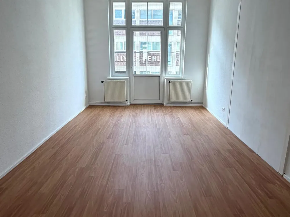 Schöne 4-Zimmer-Wohnung mit Balkon