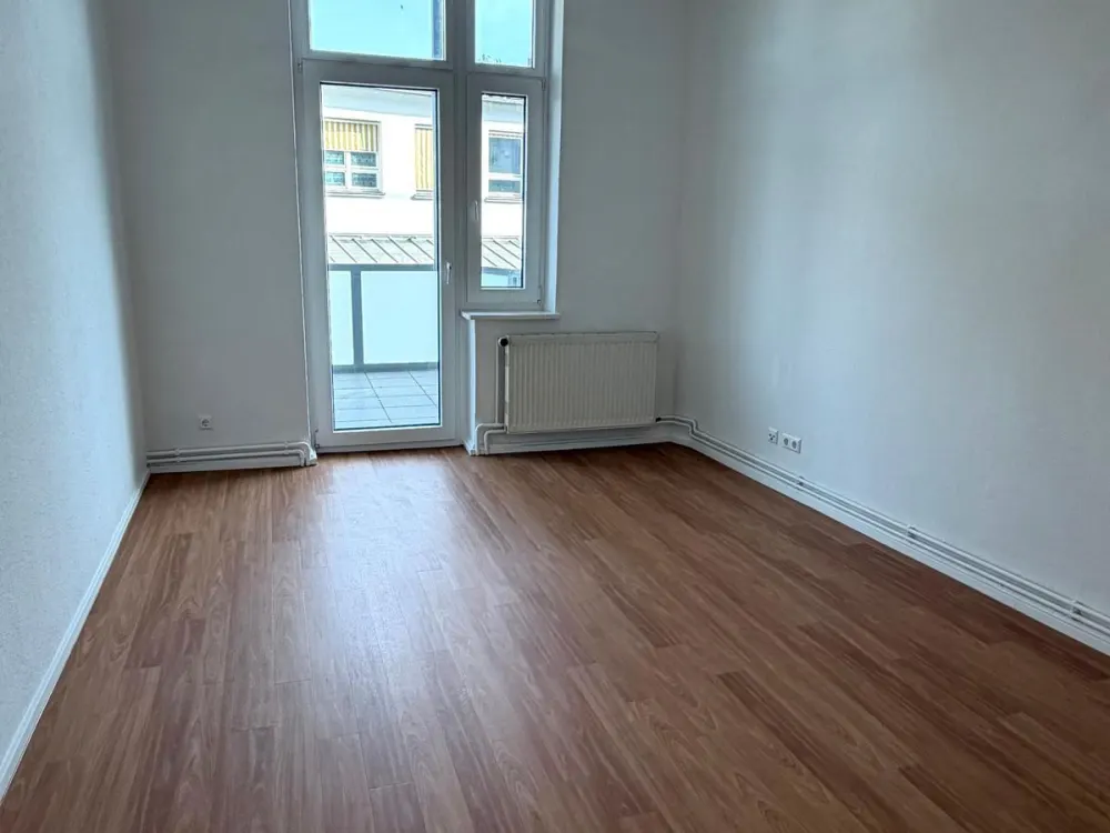 Schöne 4-Zimmer-Wohnung mit Balkon