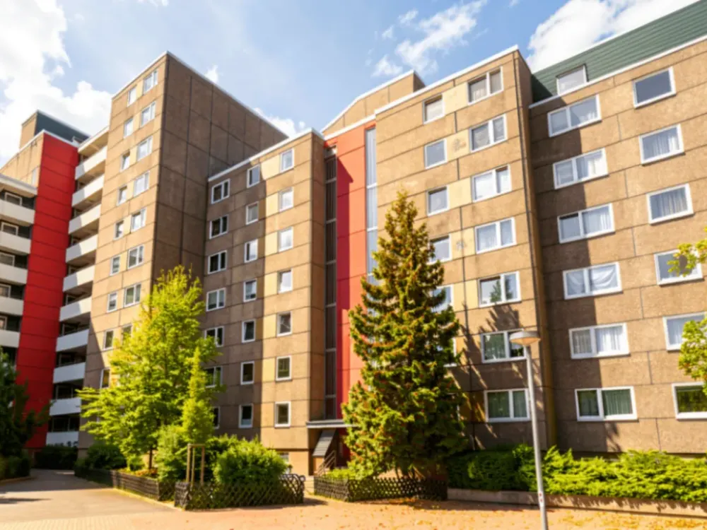 [LIS-11702] Helle 2-Zimmer-Wohnung mit Balkon, Aufzug und Tiefgarage in Hannover-Roderbruch
