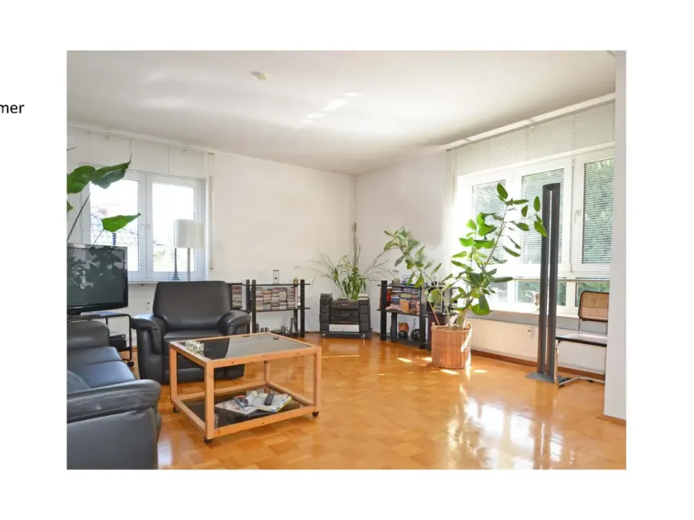 Stilvolle, gepflegte 3,5-Zimmer-Wohnung mit gehobener Innenausstattung mit EBK in Kronberg im Taunus