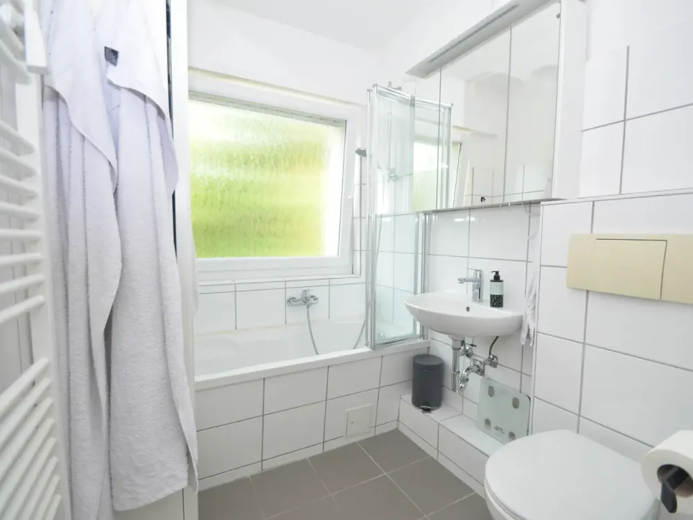 Moderne helle 3-Zimmer-Wohnung mit Balkon und Stellplatz!