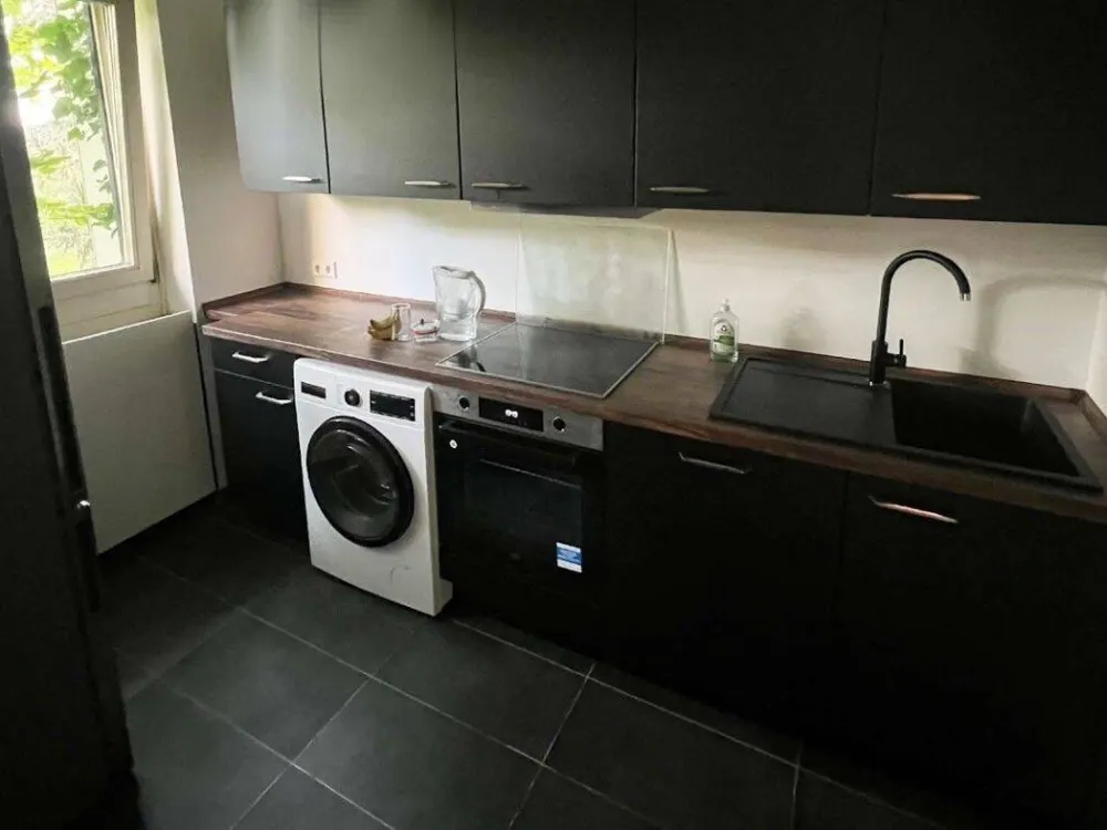 KLEIN + FEIN = DEIN! Modernes Apartment + Loggia, separate Küche, Bad mit Wanne, Aufzug