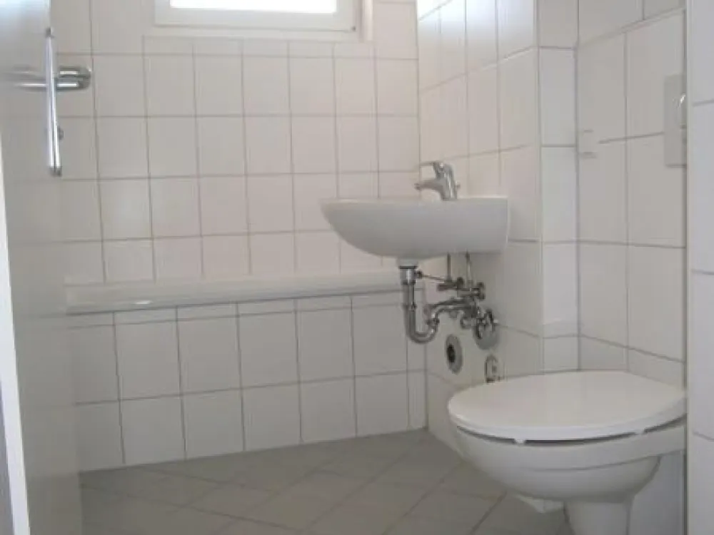 2-Zimmer-Wohnung mit Balkon und Tageslichtbad