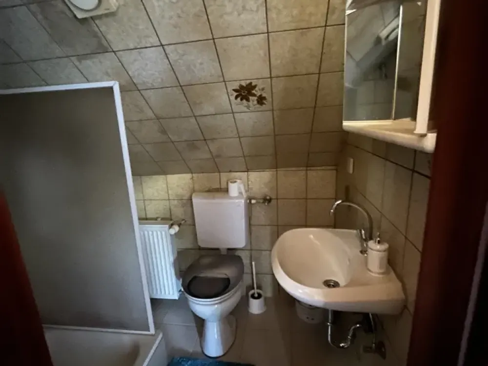 Single Apartment with Pantry Kitchen (Apt. 7)