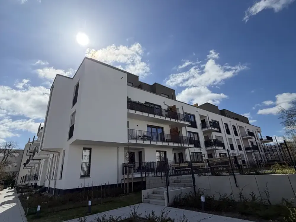 Exklusives 3-Zimmer-Luxus-Penthouse ca. 91 m² und Dachterrasse, Erstbezug in Ste