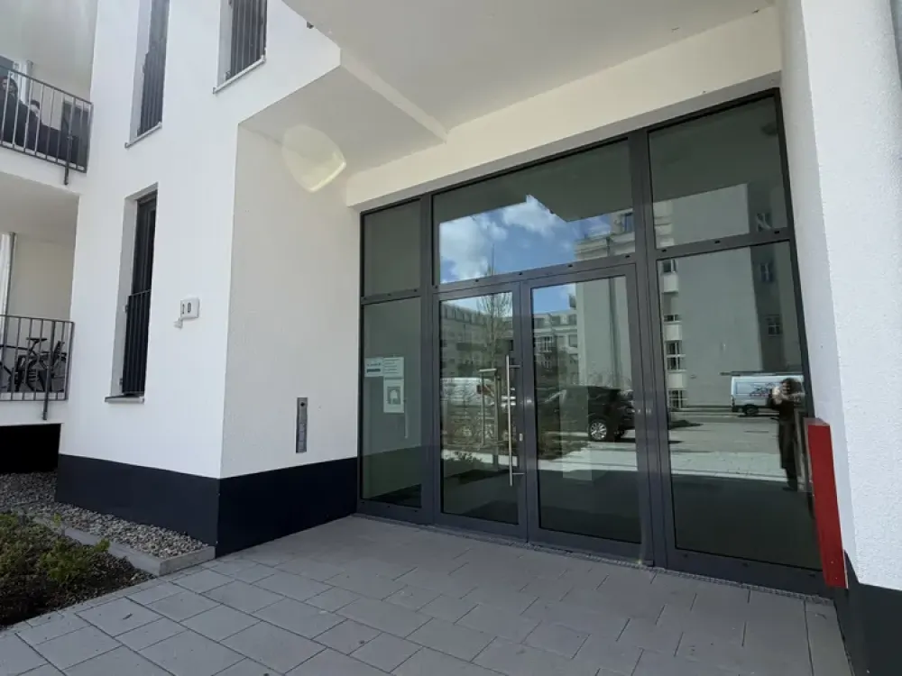 Exklusives 3-Zimmer-Luxus-Penthouse ca. 91 m² und Dachterrasse, Erstbezug in Ste