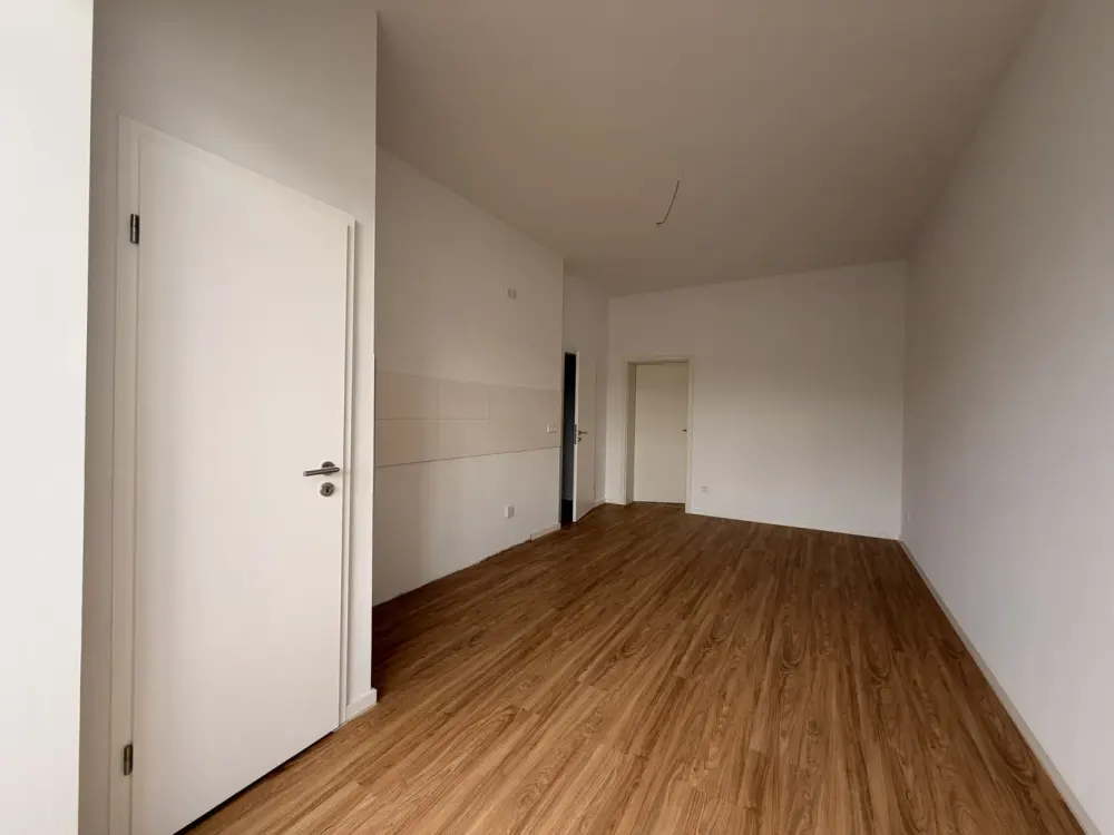 Erstbezug nach Sanierung - Einzimmerwohnung in Wersten