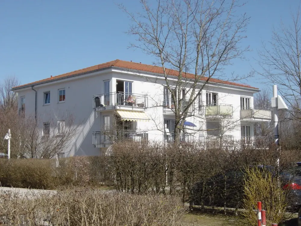 Stilvolle, gepflegte 1,5-Zimmer-Dachgeschosswohnung mit Balkon und EBK in Taufkirchen