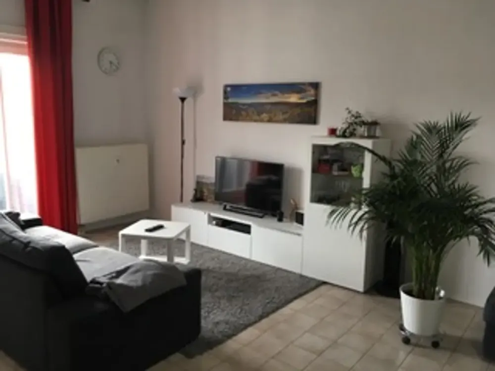 Stilvolle, gepflegte 1,5-Zimmer-Dachgeschosswohnung mit Balkon und EBK in Taufkirchen