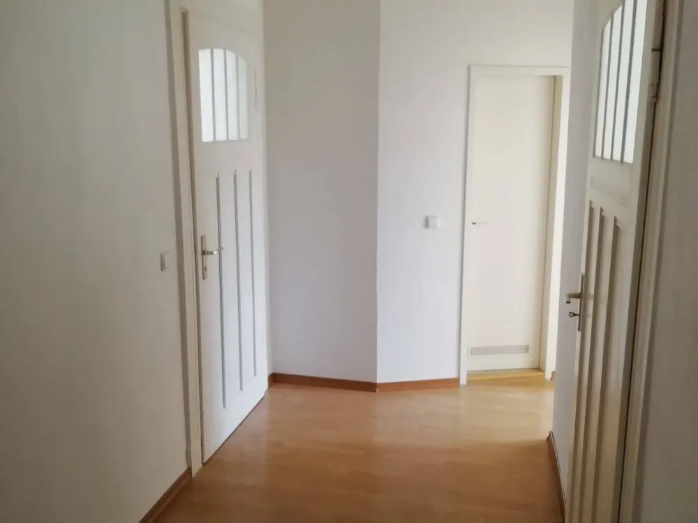 Möckern- 3-Raum-Kleinfamilienwohnung mit Einbauküche und Duschbad