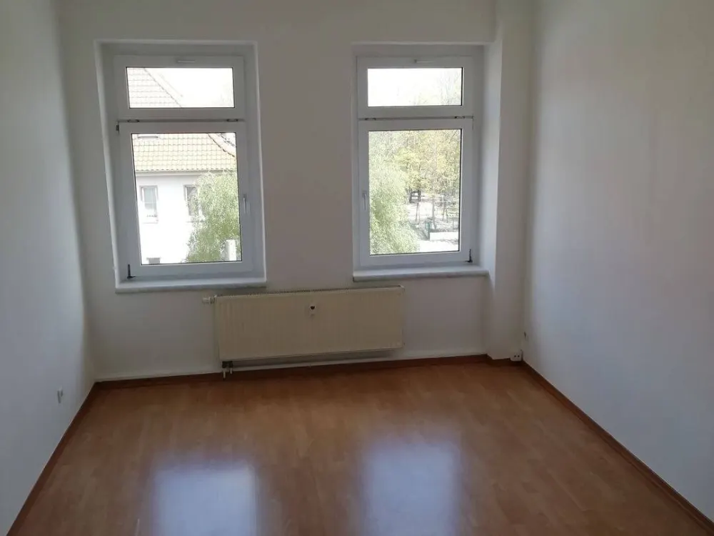 Möckern- 3-Raum-Kleinfamilienwohnung mit Einbauküche und Duschbad