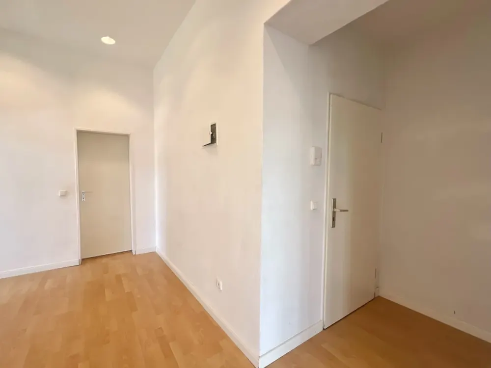 🔨 In Renovierung: 2,5-Zimmer-Wohnung am Stadtpark BO mit Wintergarten & Terrasse