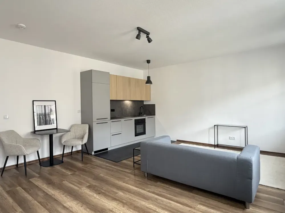 Erstbezug nach hochwertiger Sanierung | Designbad | moderne Einbauküche | Teilmöbliert