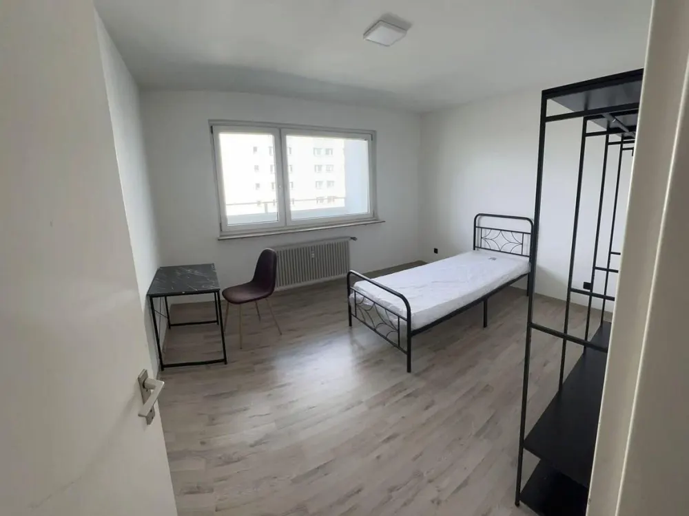 Exklusive 4 Zimmer WG für Freundesgruppe in bester Lage