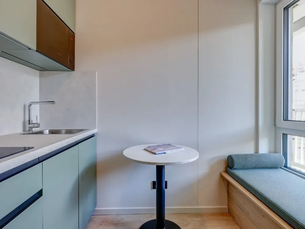 First occupancy from 01.10! Balcony, furnished, BEG-40 new building in Berlin Friedrichshain I Warschauer Straße