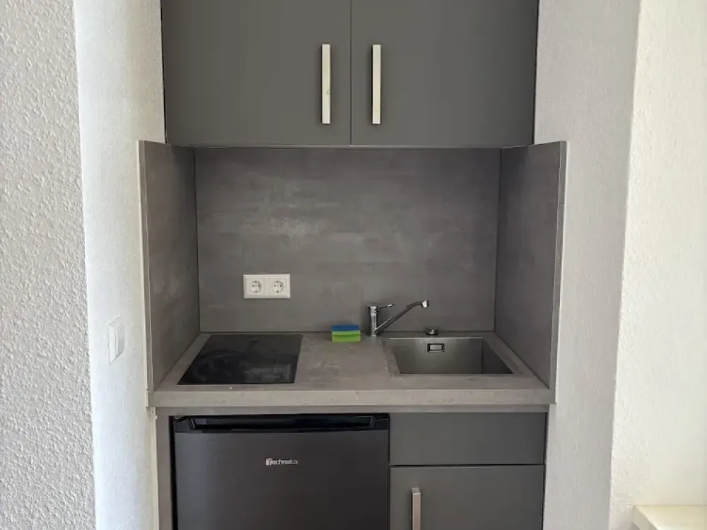Stilvolles Single-Apartment in renoviertem Zustand I Balkon I EBK